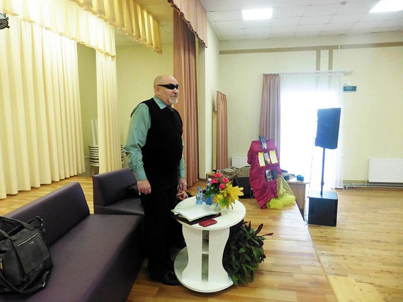 Член СП Александр Гахов в п. Свобода