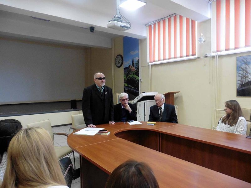 Гимназия №2. Александр Гахов